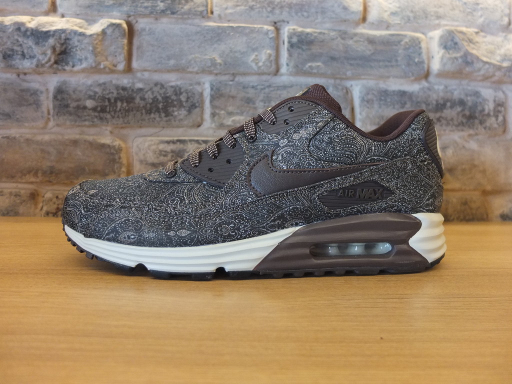 nike air max suit and tie